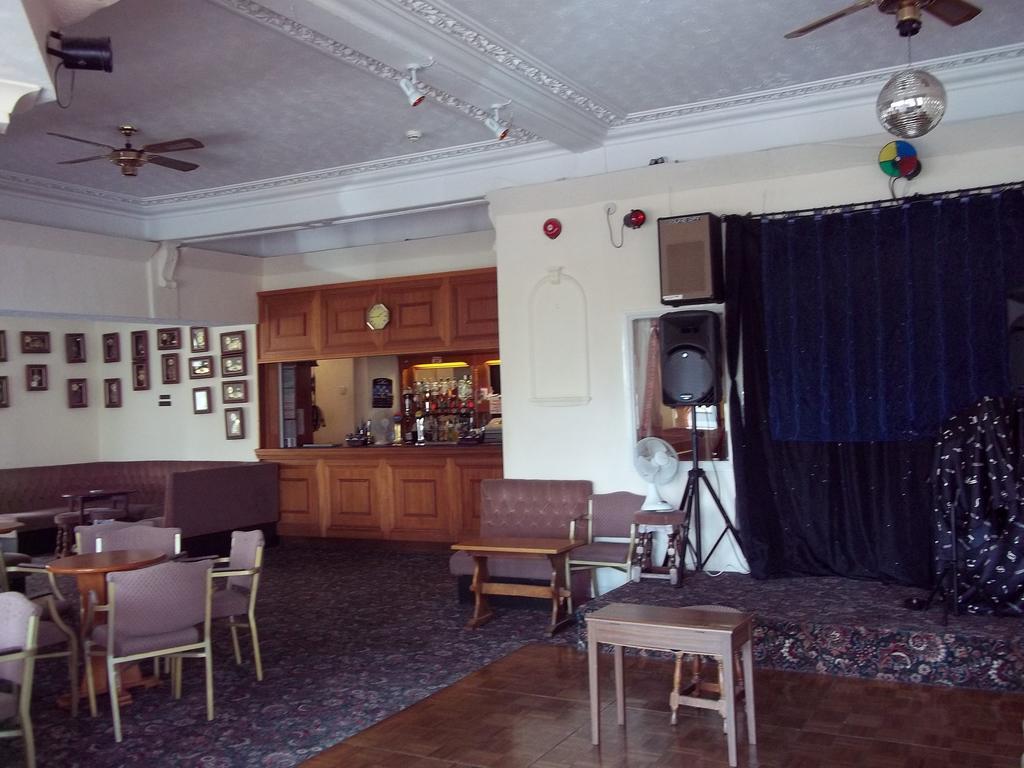 Ashley Court Hotel Torquay Bagian luar foto